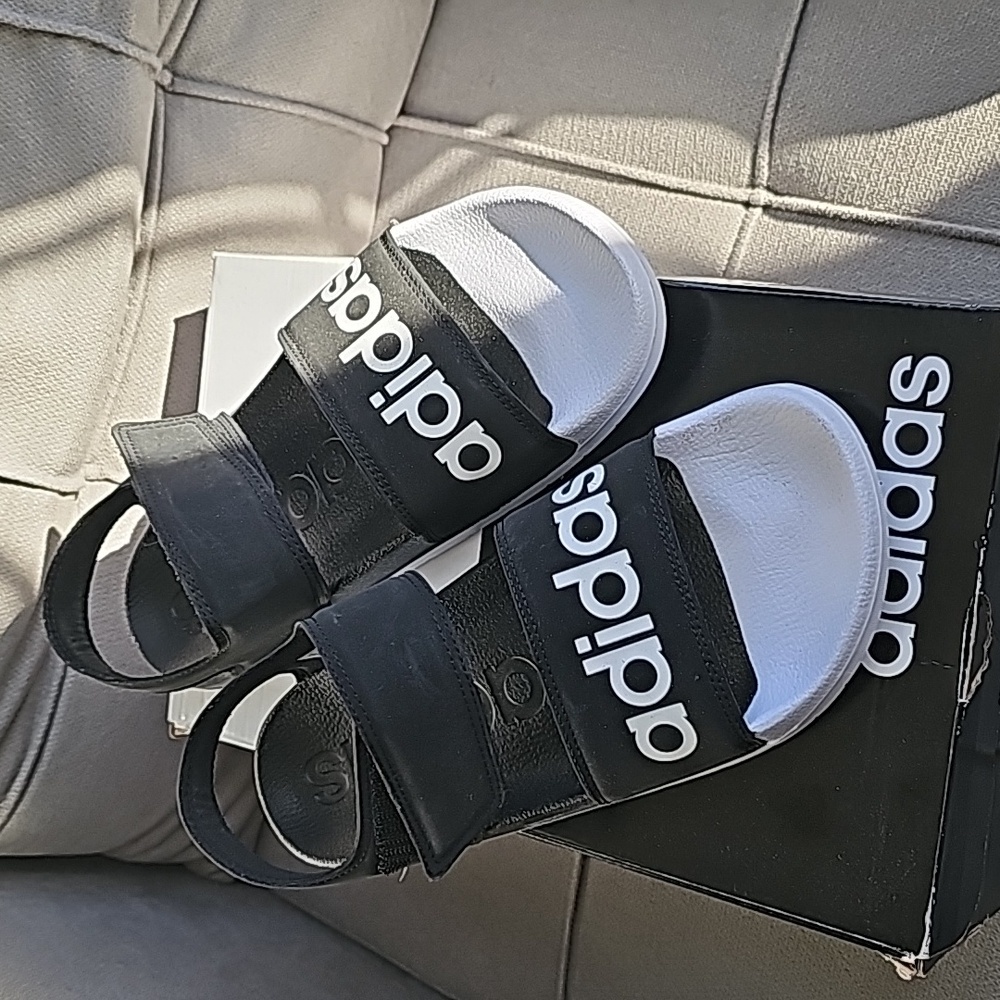 Adidas adilette sandal, size woman, black and white